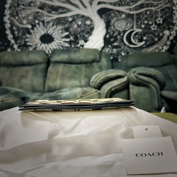 Vintage Coach Signature Brown and Black Card Holder - Picture 16 of 16